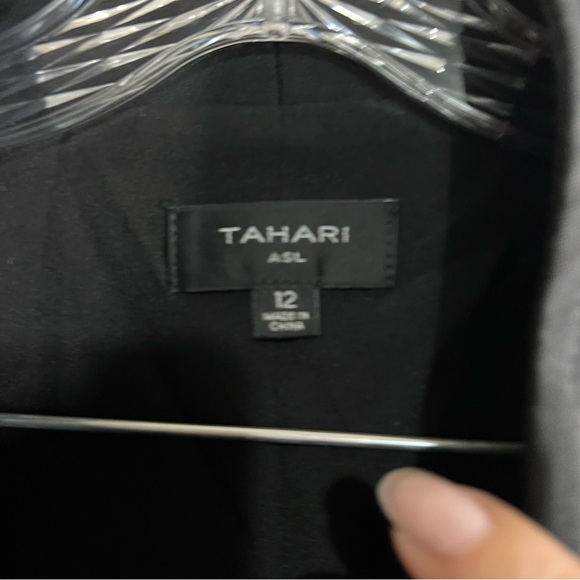 Tahari ASL Black Side Bar Crop Blazer - Picture 6 of 8